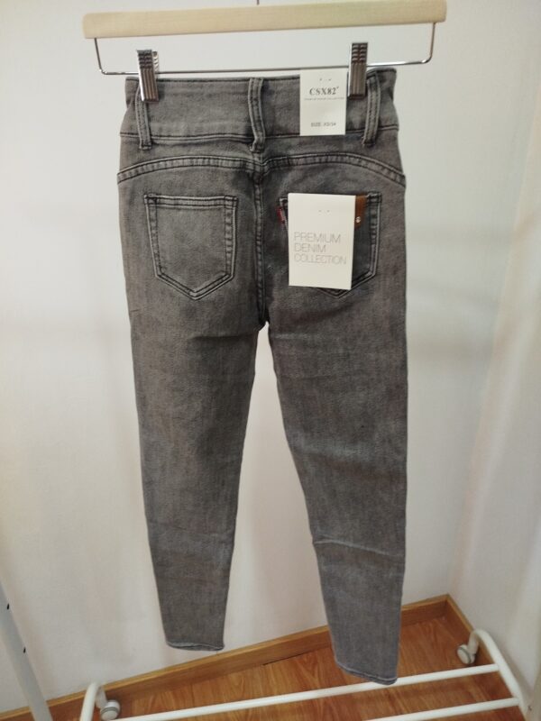 Outlet Vaquero fashion gris - Imagen 2