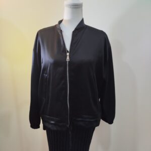 Bomber negra, última unidad.