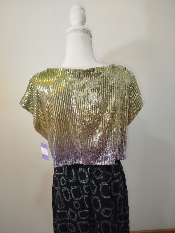 Top con lentejuelas Talla M ultimas unidades - Imagen 2