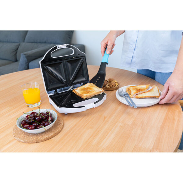 SANDWICHERA DOBLE 750W EDM - Imagen 4