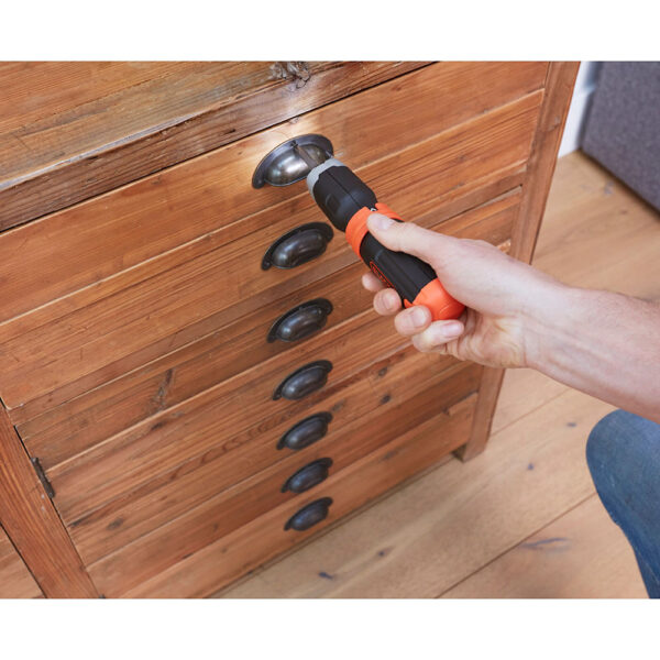 ATORNILLADOR EN LINEA 6V BCF601C-XJ BLACK+DECKER - Imagen 3