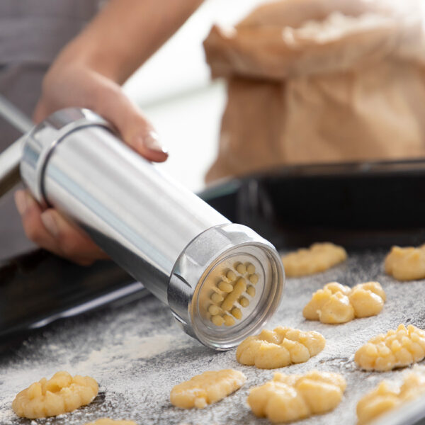 MÁQUINA PARA HACER GALLETAS Y MANGA PASTELERA 2 EN 1 PREKIES V0103383 INNOVAGOODS - Imagen 9