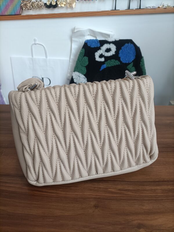 Bolso de polipiel beig