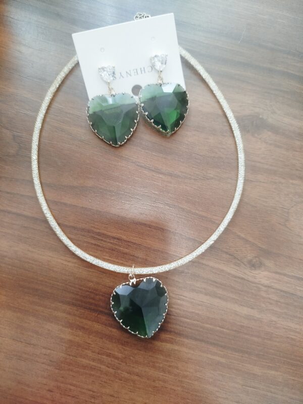 Gargantilla y pendientes de corazón 3 colores disponibles - Imagen 3