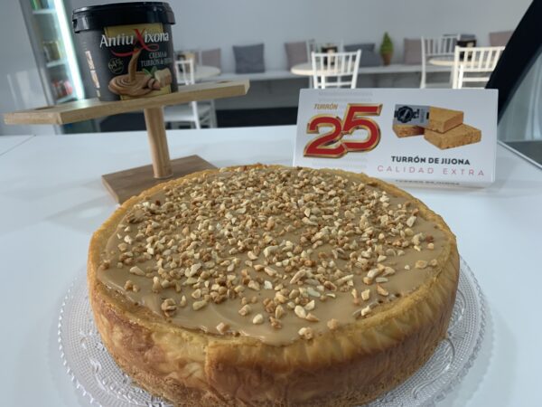 Cheesecake de turrón de jijona - Imagen 2