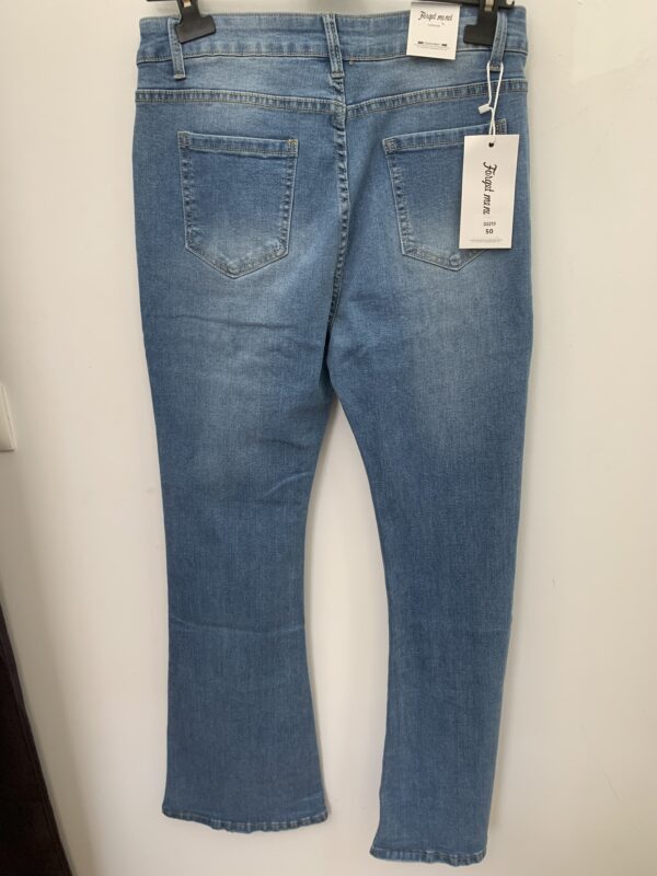 Pantalón vaquero Oscuro campana - Imagen 4
