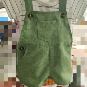 PETO VERDE MAS BLUSA RAYA