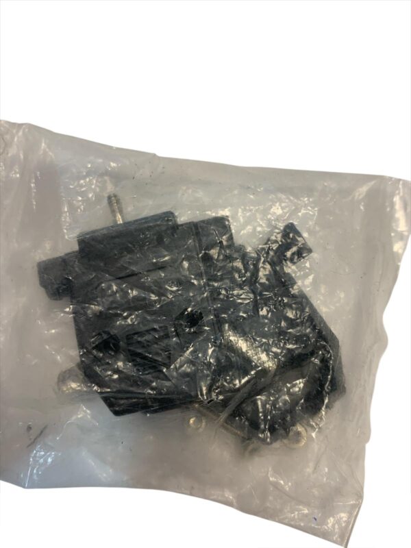 [LIQUIDACIÓN] CARCASA DB15