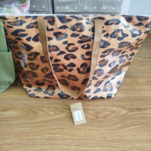 Bolsos de playa con estampado de leopardo en varios colores