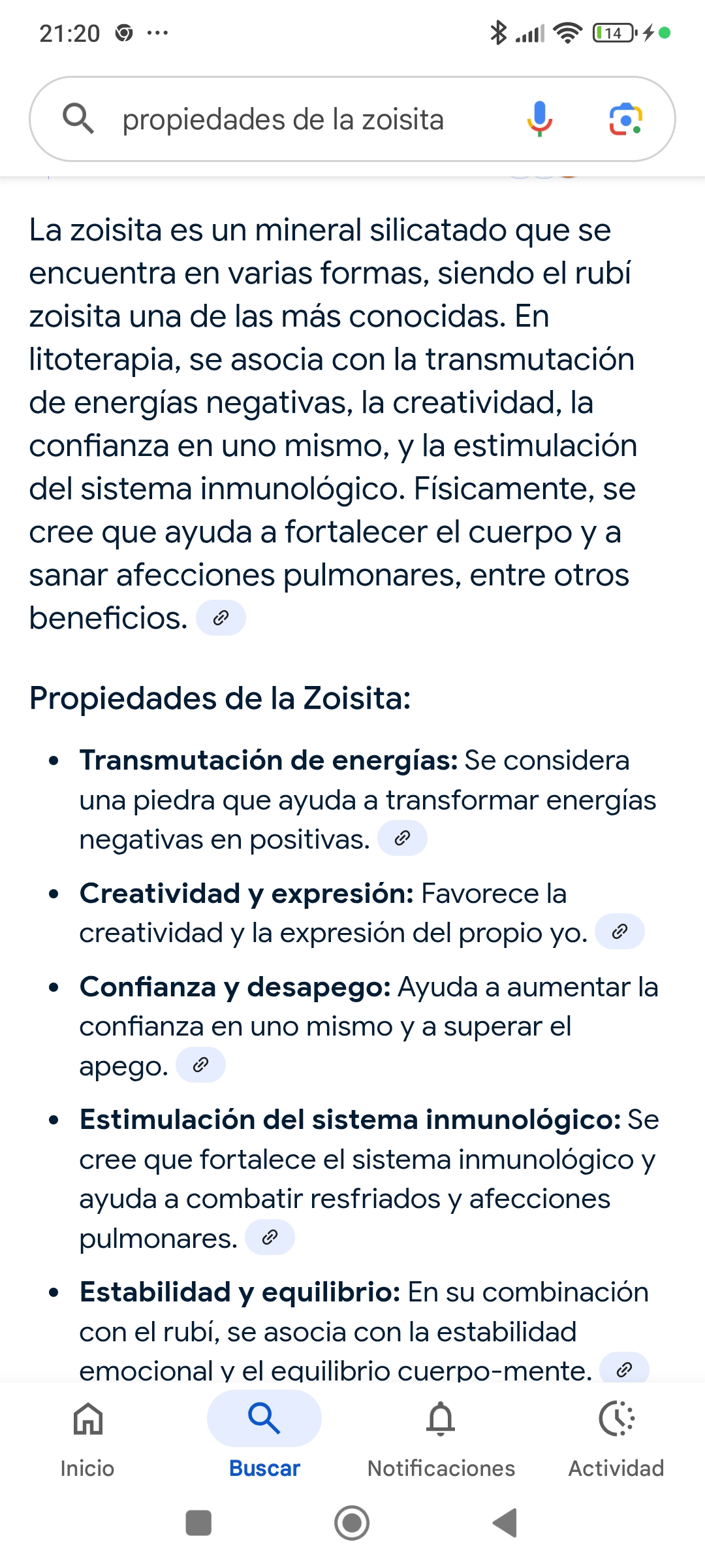 Collar de piedra zoisita y espiral de madera y borlón. Lee sus propiedades en la imagen. - Imagen 2