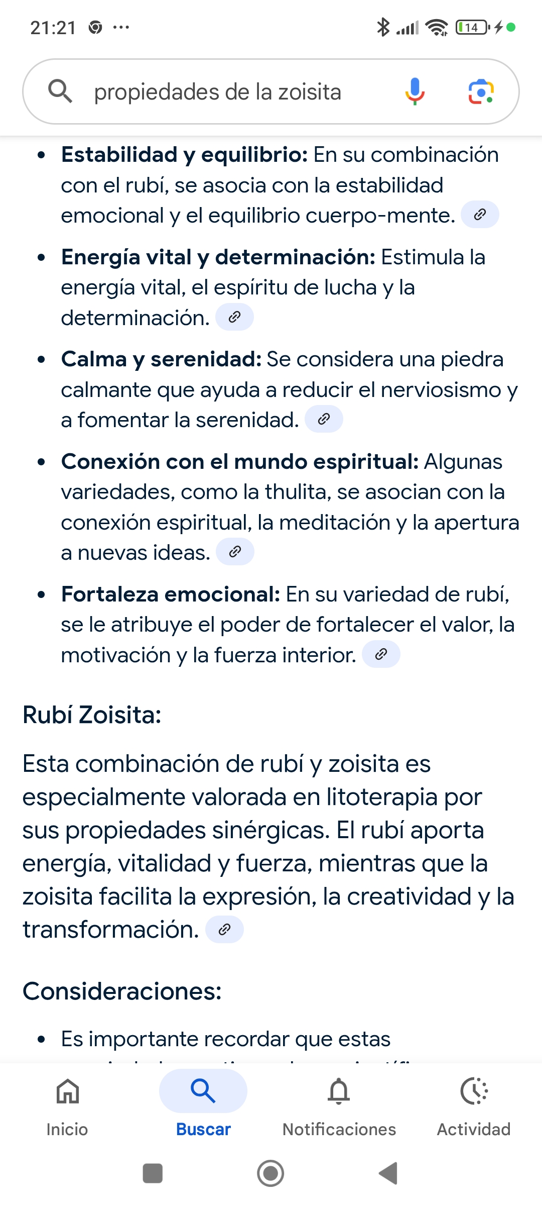 Collar de piedra zoisita y espiral de madera y borlón. Lee sus propiedades en la imagen. - Imagen 3