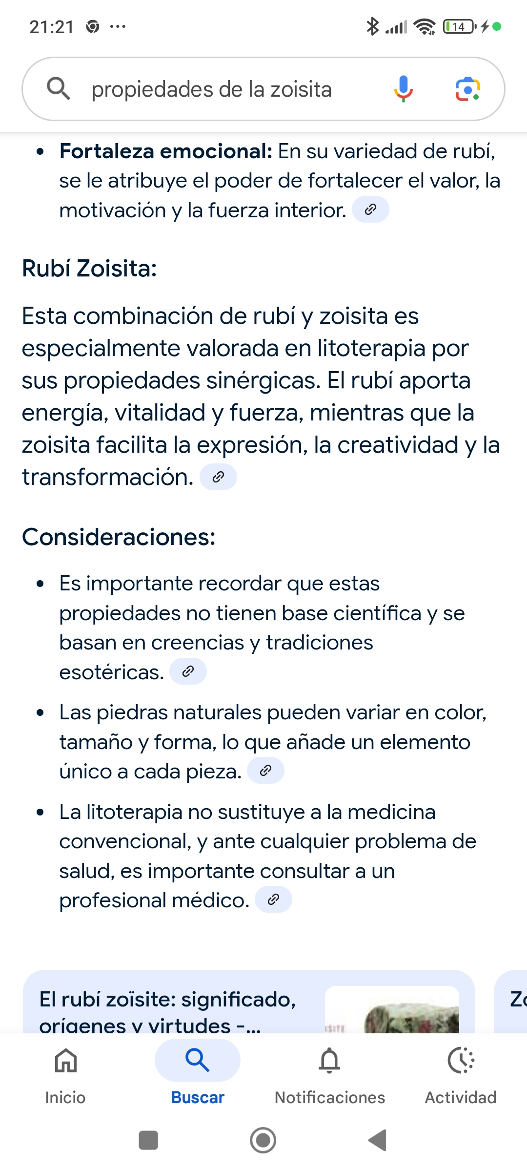 Collar de piedra zoisita y espiral de madera y borlón. Lee sus propiedades en la imagen. - Imagen 4
