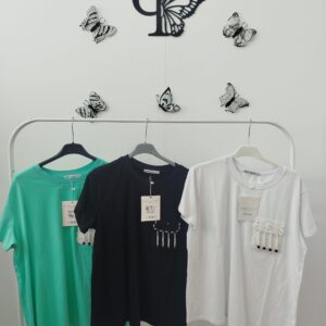 Camiseta con bolsillo en crochet